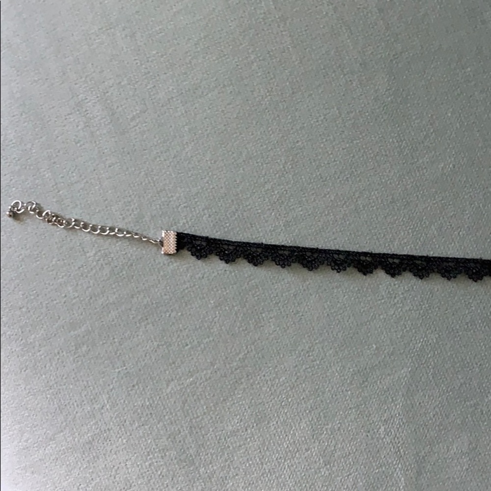 Black lace choker